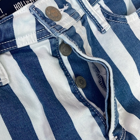 HOLLISTER SHORTS - Picture 4 of 4